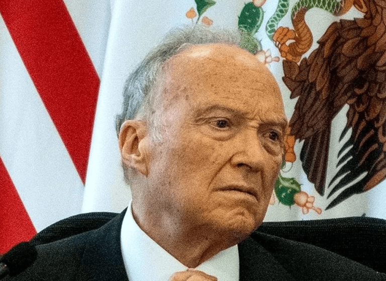  ¿Quién está con quién?