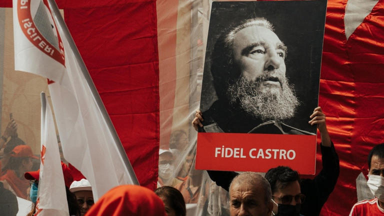  Fidel Castro traicionó a la izquierda por Salinas y Fox