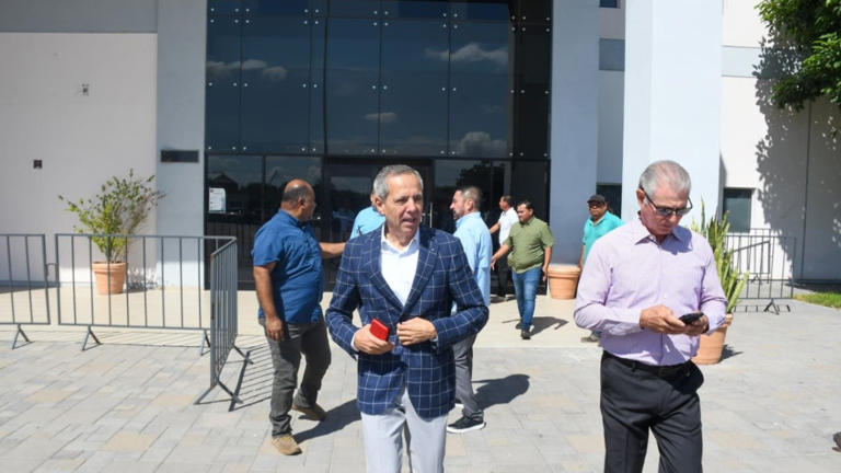  La política: diplomacia, discursos y tribunales