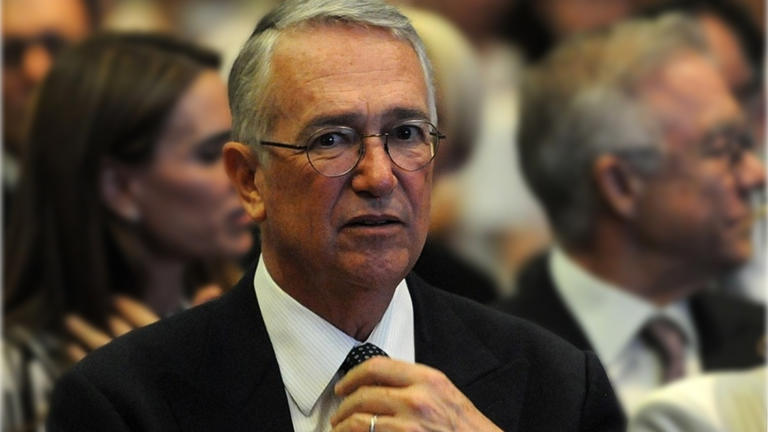  ¿El adiós a Salinas Pliego?