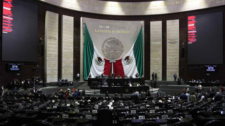  El golpe viene por la vía del Congreso